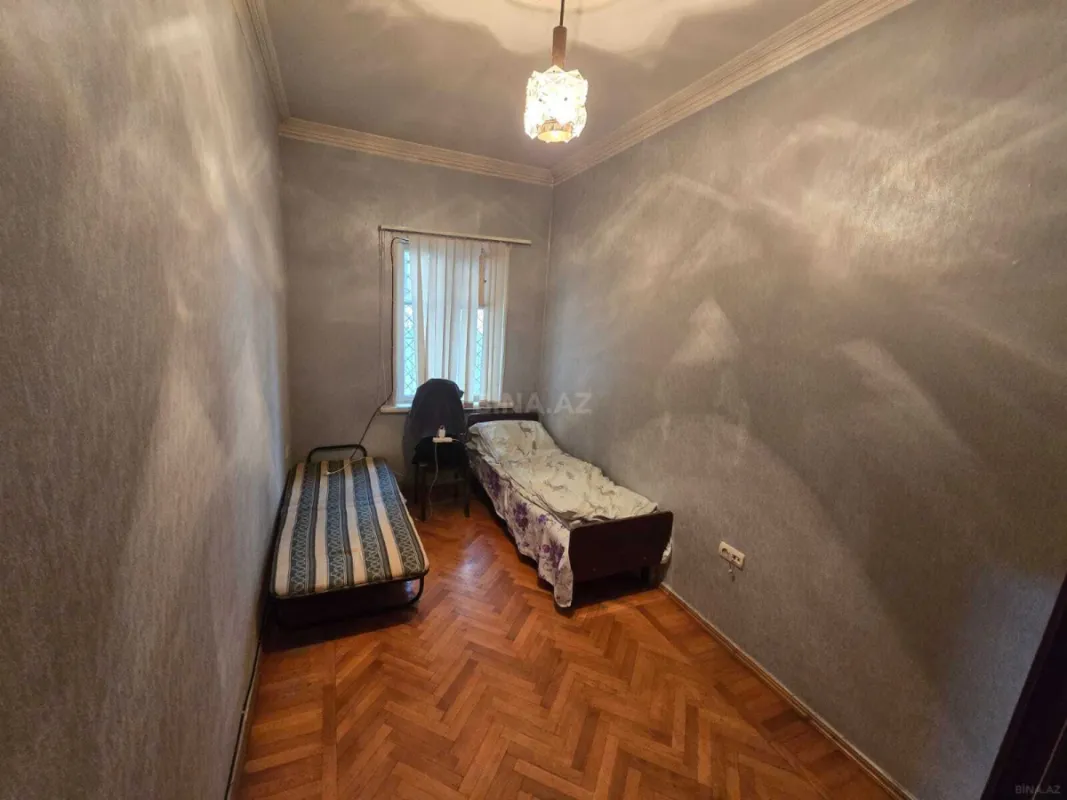 Kirayə verilir 4 otaqlı mənzil 172 m²