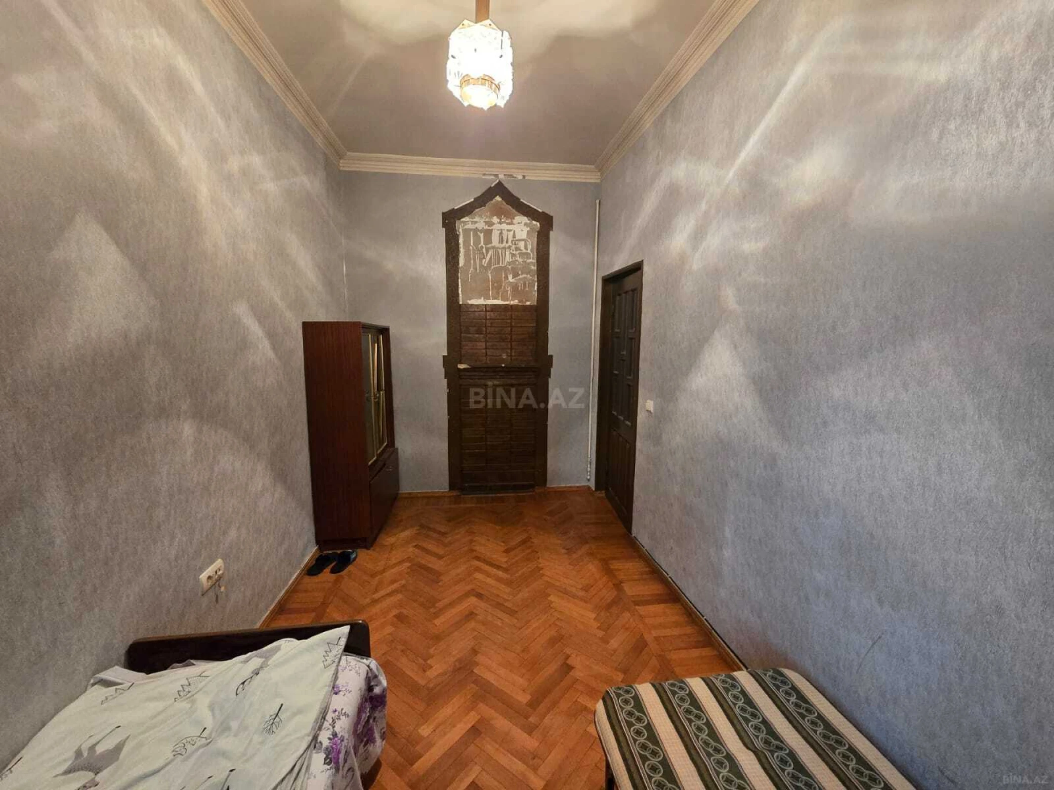 Kirayə verilir 4 otaqlı mənzil 172 m²