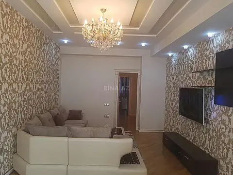 Kirayə verilir 2 otaqlı mənzil 87 m²