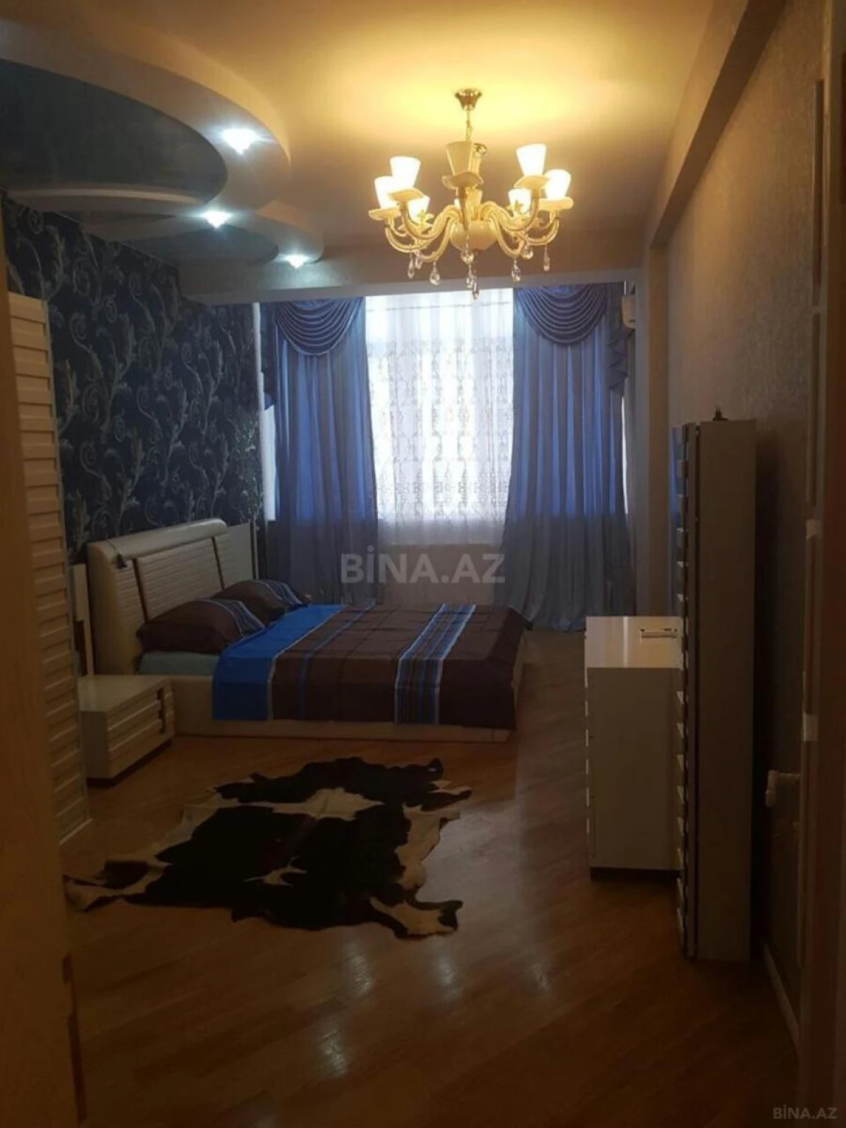 Kirayə verilir 2 otaqlı mənzil 87 m²