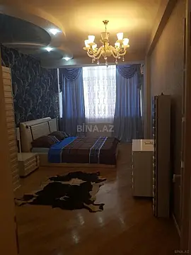 Kirayə verilir 2 otaqlı mənzil 87 m²