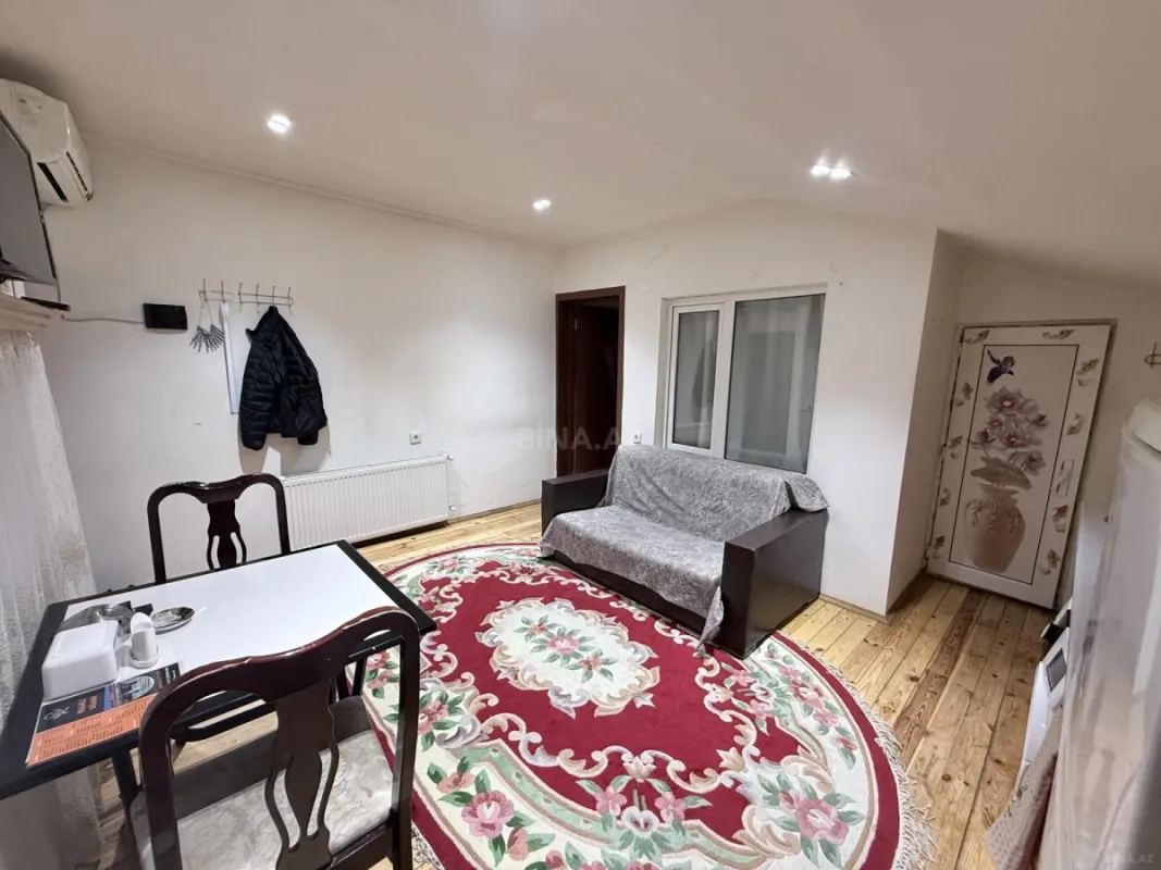 Kirayə verilir 2 otaqlı mənzil 40 m²
