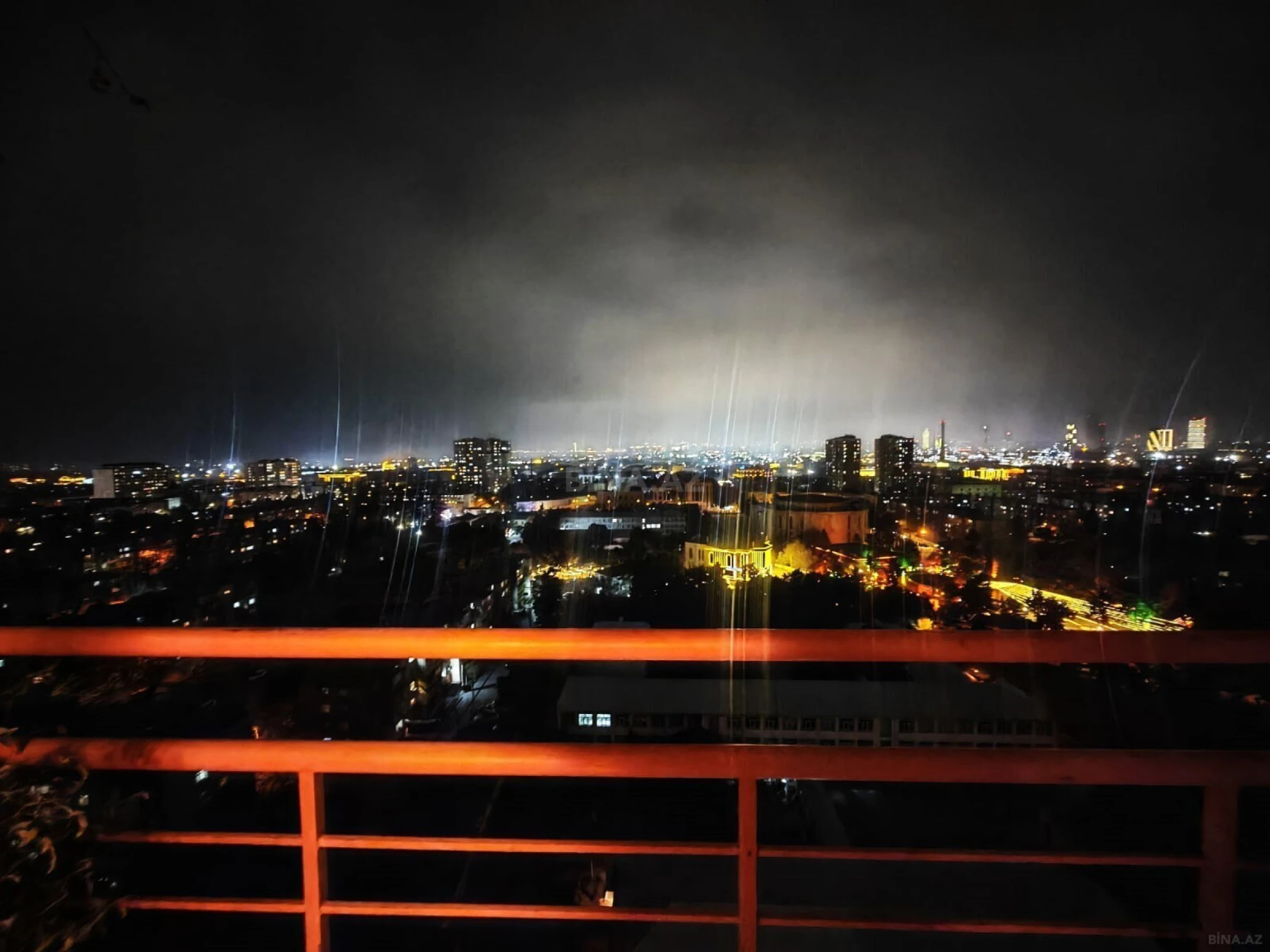 Satılır 3 otaqlı mənzil 115 m²