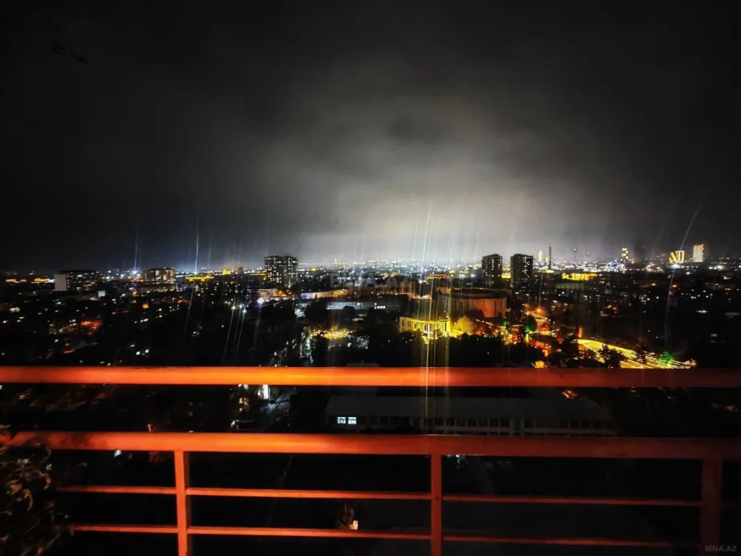 Satılır 3 otaqlı mənzil 115 m²