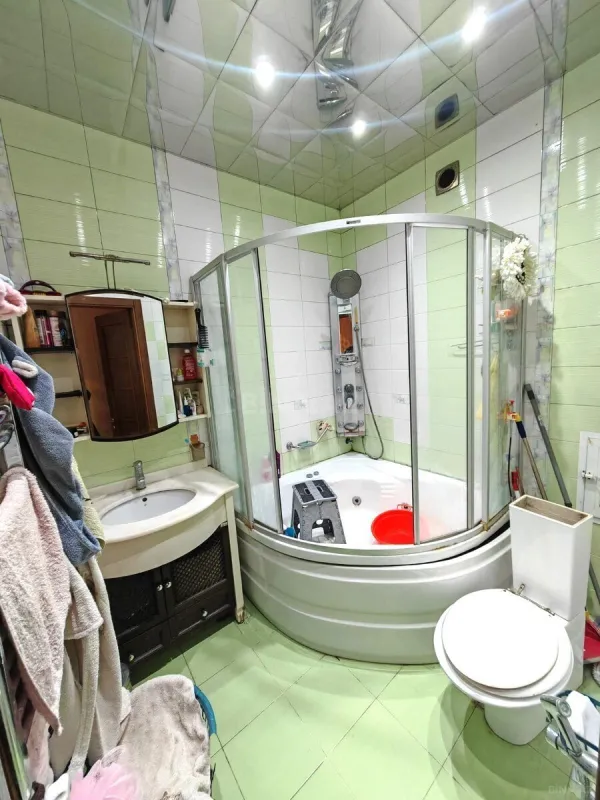 Satılır 3 otaqlı mənzil 115 m²