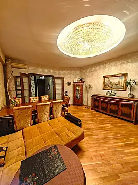 Satılır 3 otaqlı mənzil 115 m²