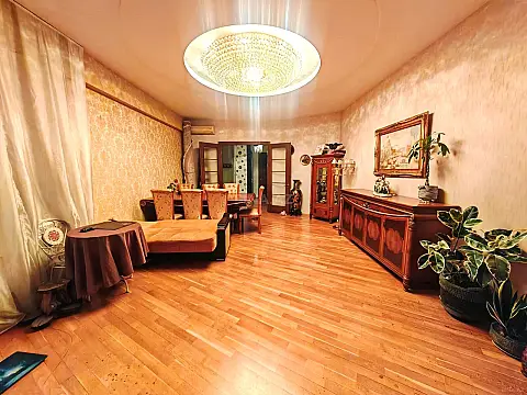 Satılır 3 otaqlı mənzil 115 m²