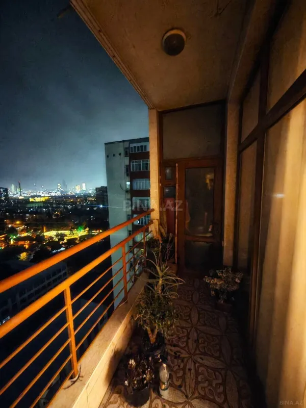 Satılır 3 otaqlı mənzil 115 m²