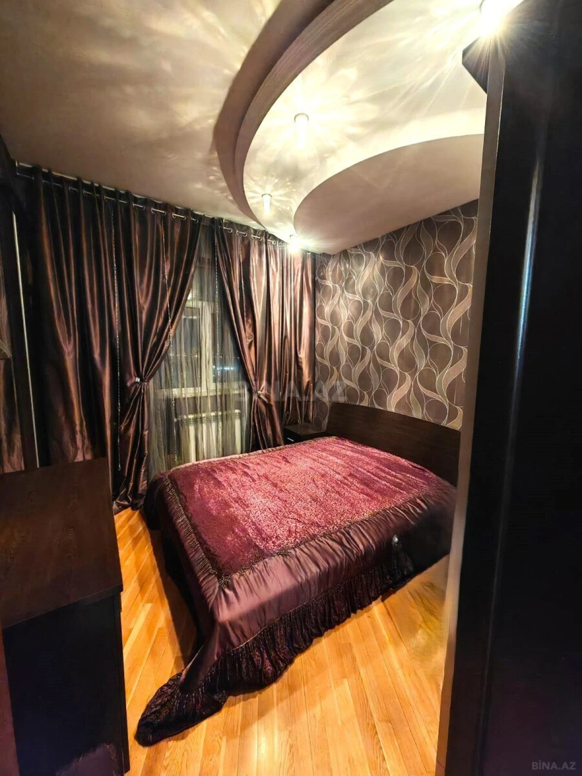 Satılır 3 otaqlı mənzil 115 m²