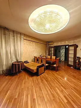 Satılır 3 otaqlı mənzil 115 m²
