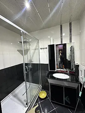 Kirayə verilir 3 otaqlı mənzil 118 m²