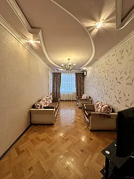 Kirayə verilir 3 otaqlı mənzil 118 m² — Bakı, Həzi Aslanov qəs. 3 otaq 118.00 m²