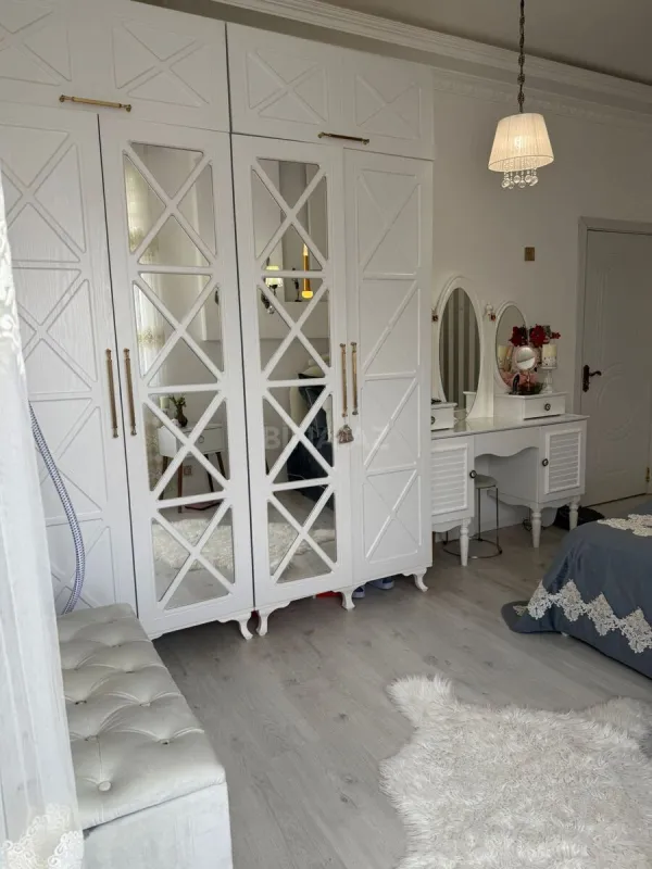 Satılır 3 otaqlı mənzil 92 m²