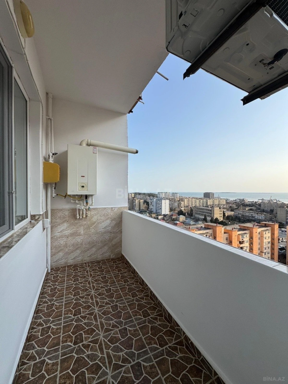 Satılır 2 otaqlı mənzil 60 m²