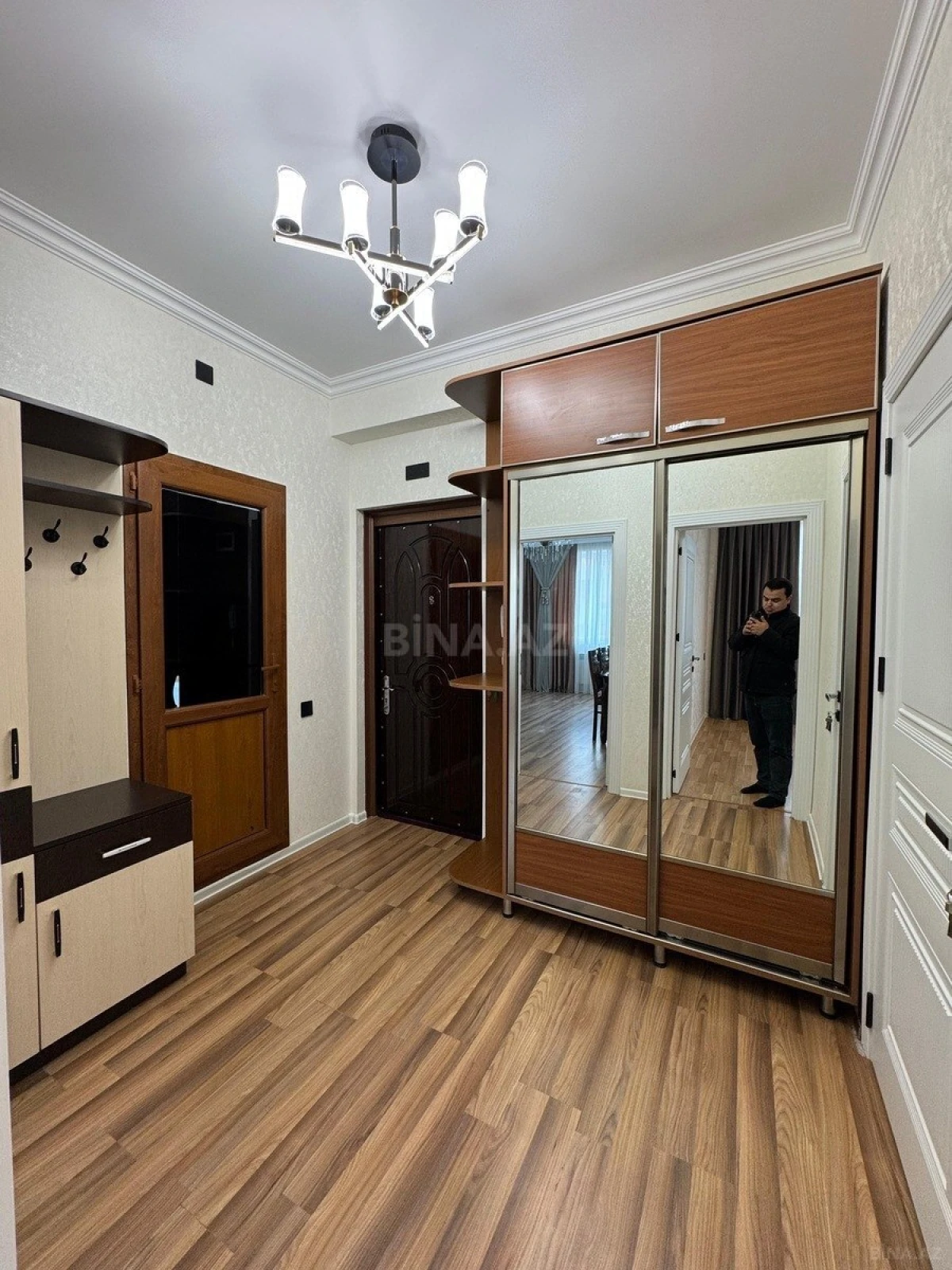 Satılır 2 otaqlı mənzil 60 m²