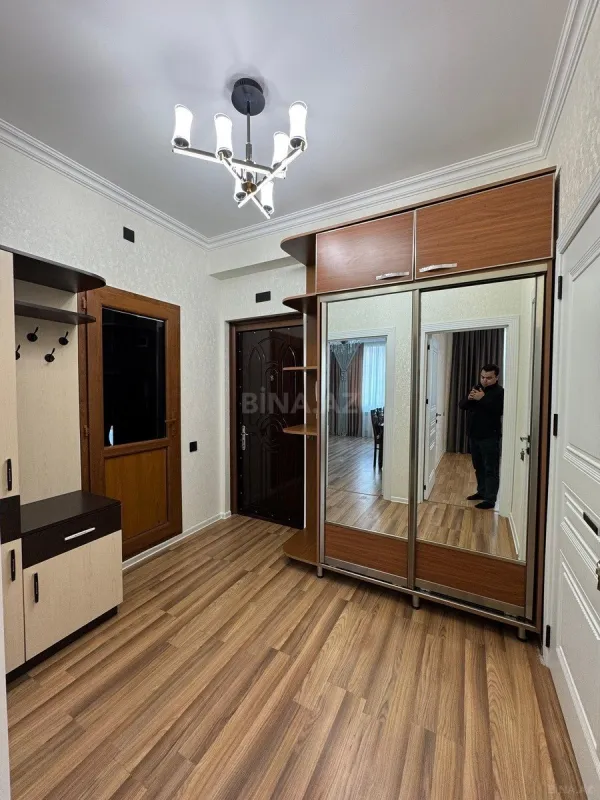 Satılır 2 otaqlı mənzil 60 m²