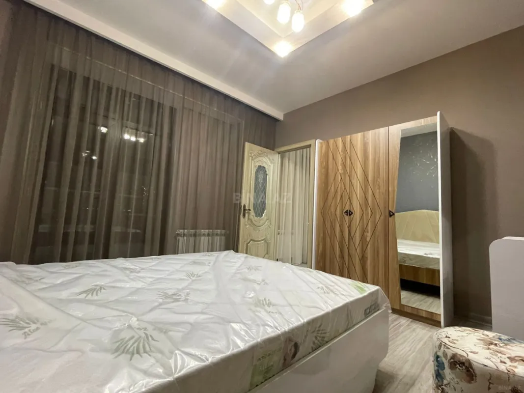 Kirayə verilir 3 otaqlı mənzil 107 m²