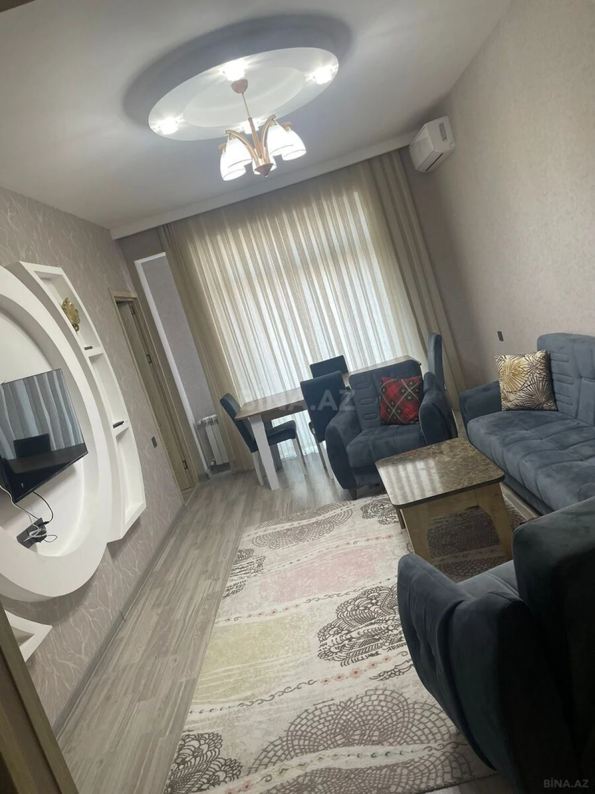 Kirayə verilir 3 otaqlı mənzil 107 m²