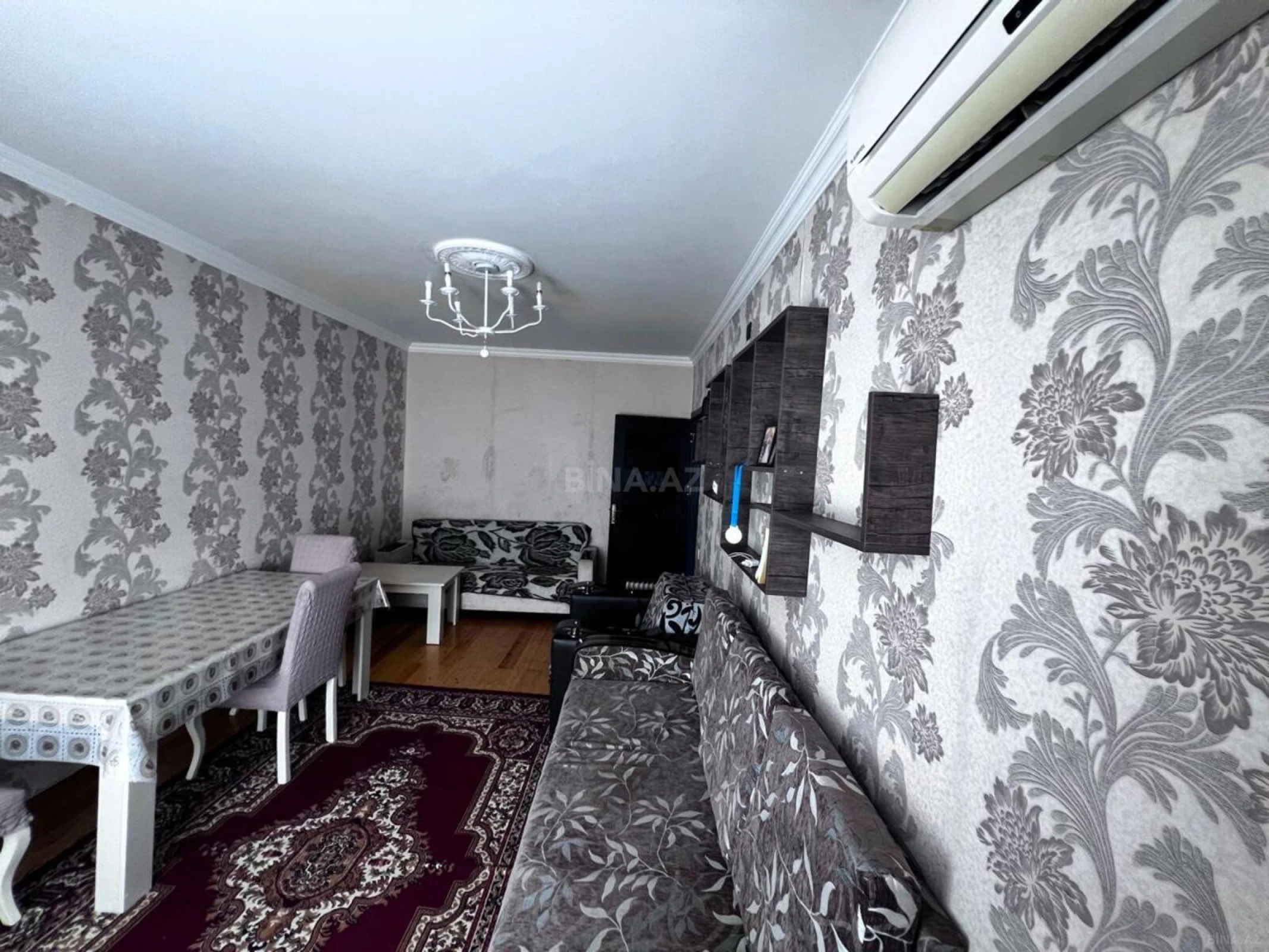 Satılır 2 otaqlı mənzil 60 m²