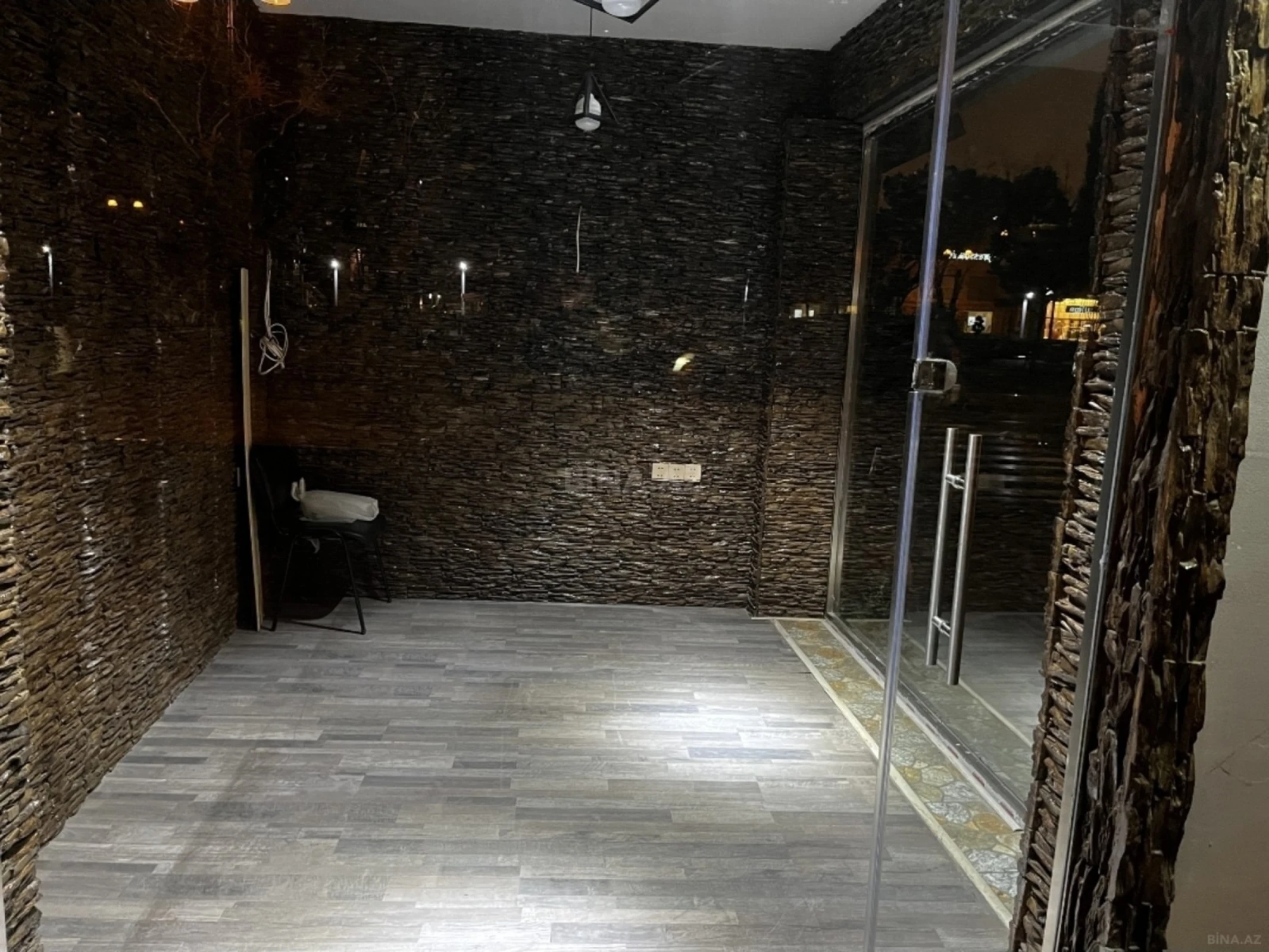 Kirayə verilir obyekt 15 m²