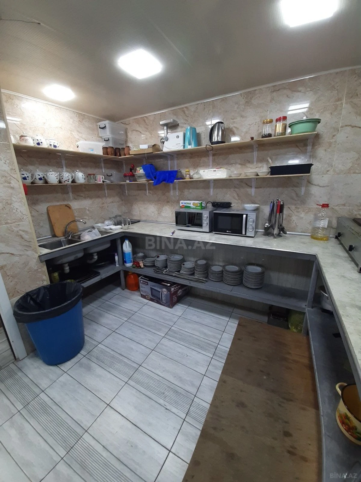 Kirayə verilir obyekt 60 m²