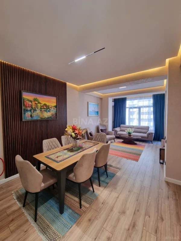 Kirayə verilir 2 otaqlı mənzil 80 m²