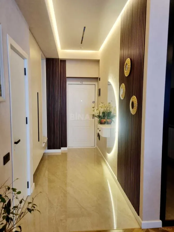 Kirayə verilir 2 otaqlı mənzil 80 m²