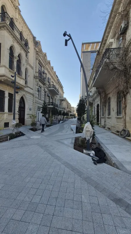 Satılır obyekt 60 m²