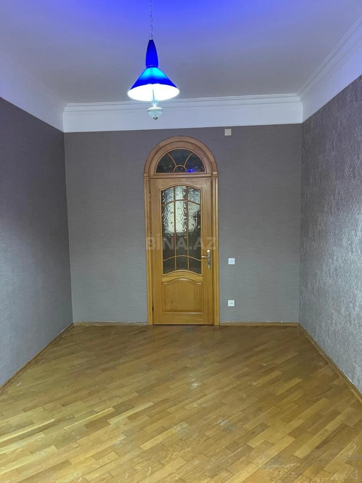 Satılır 3 otaqlı mənzil 128 m²