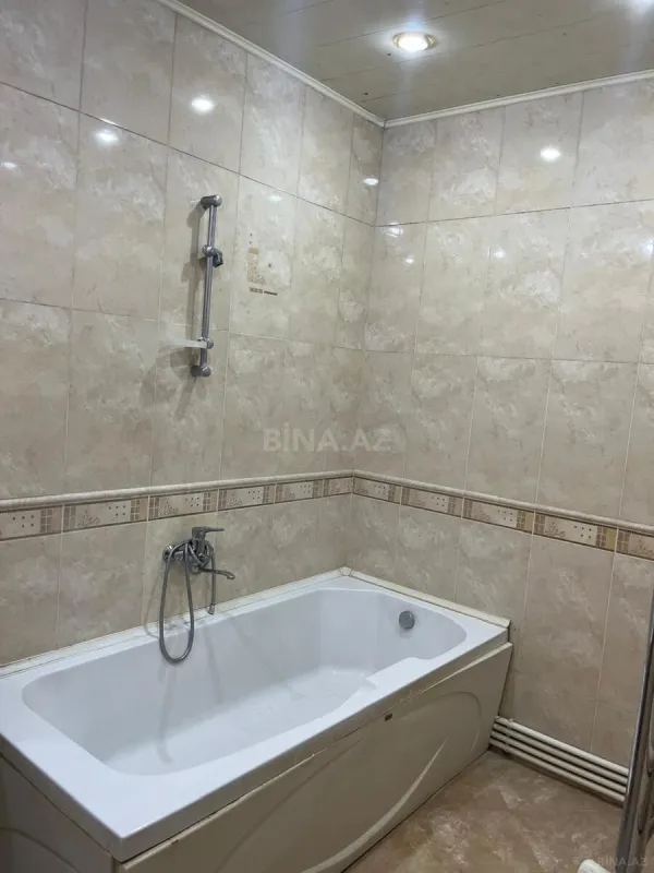 Satılır 3 otaqlı mənzil 128 m²