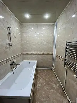 Satılır 3 otaqlı mənzil 128 m²