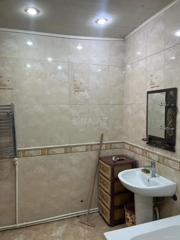 Satılır 3 otaqlı mənzil 128 m²