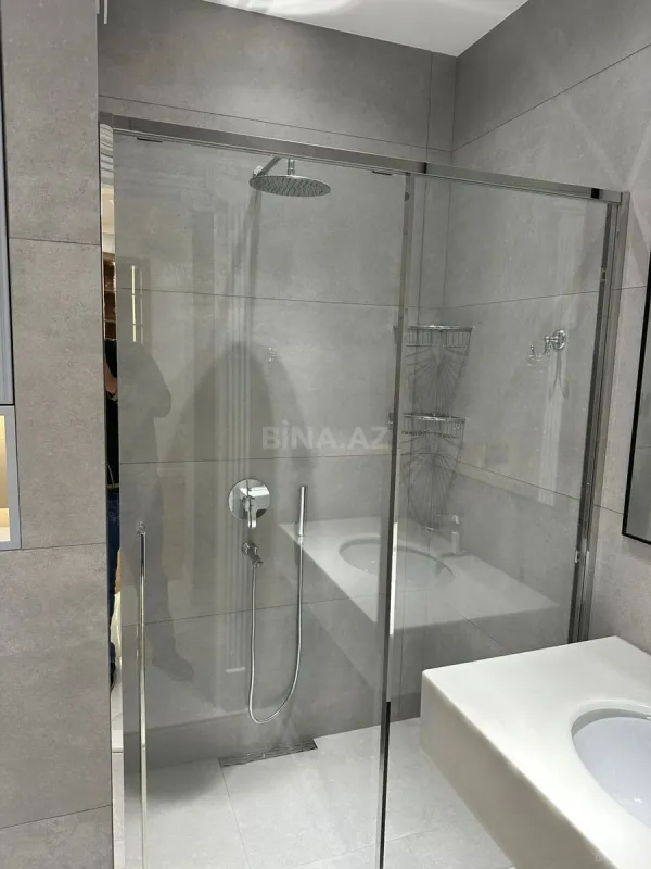 Kirayə verilir 2 otaqlı mənzil 90 m²