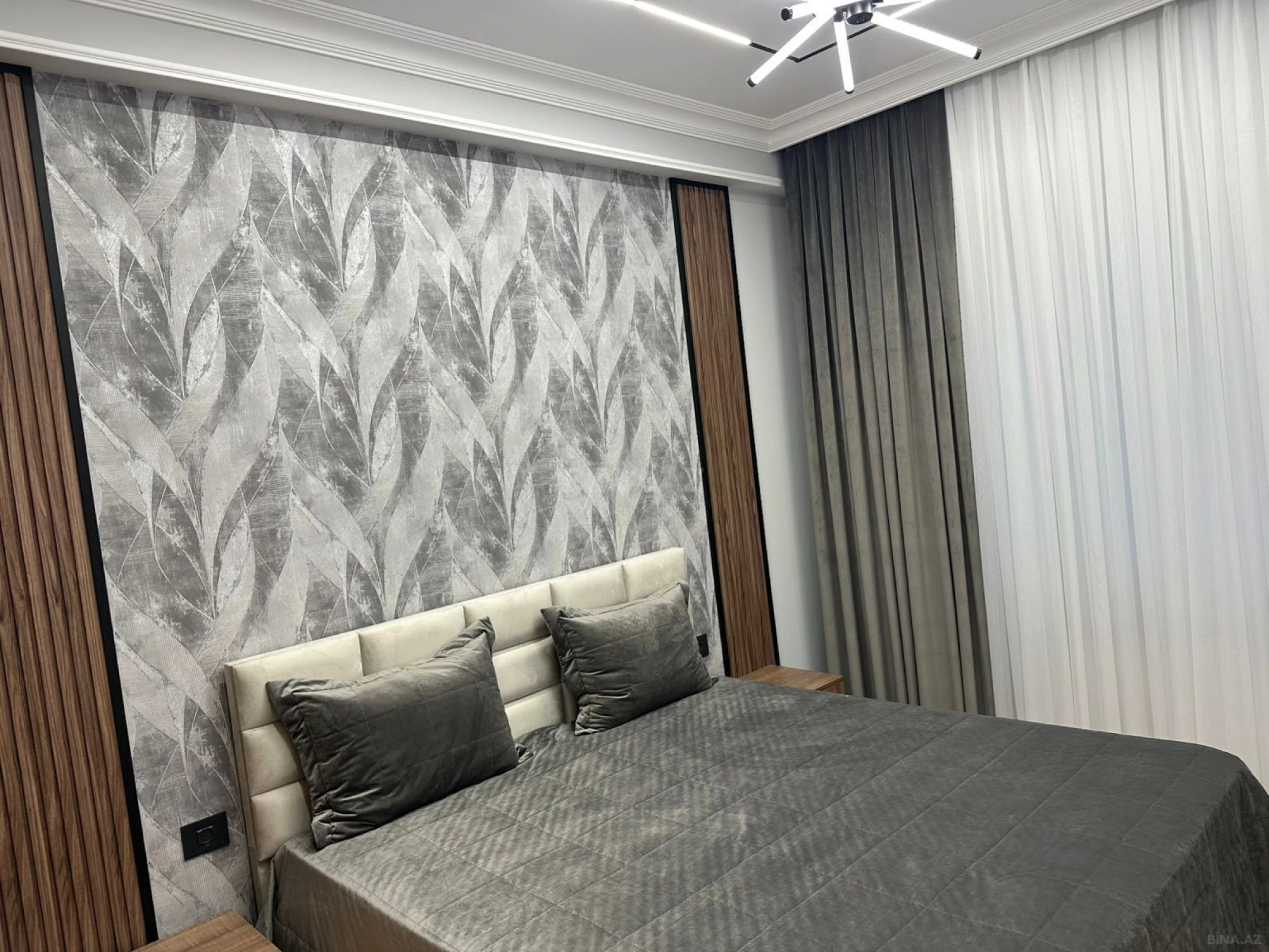 Kirayə verilir 2 otaqlı mənzil 90 m²