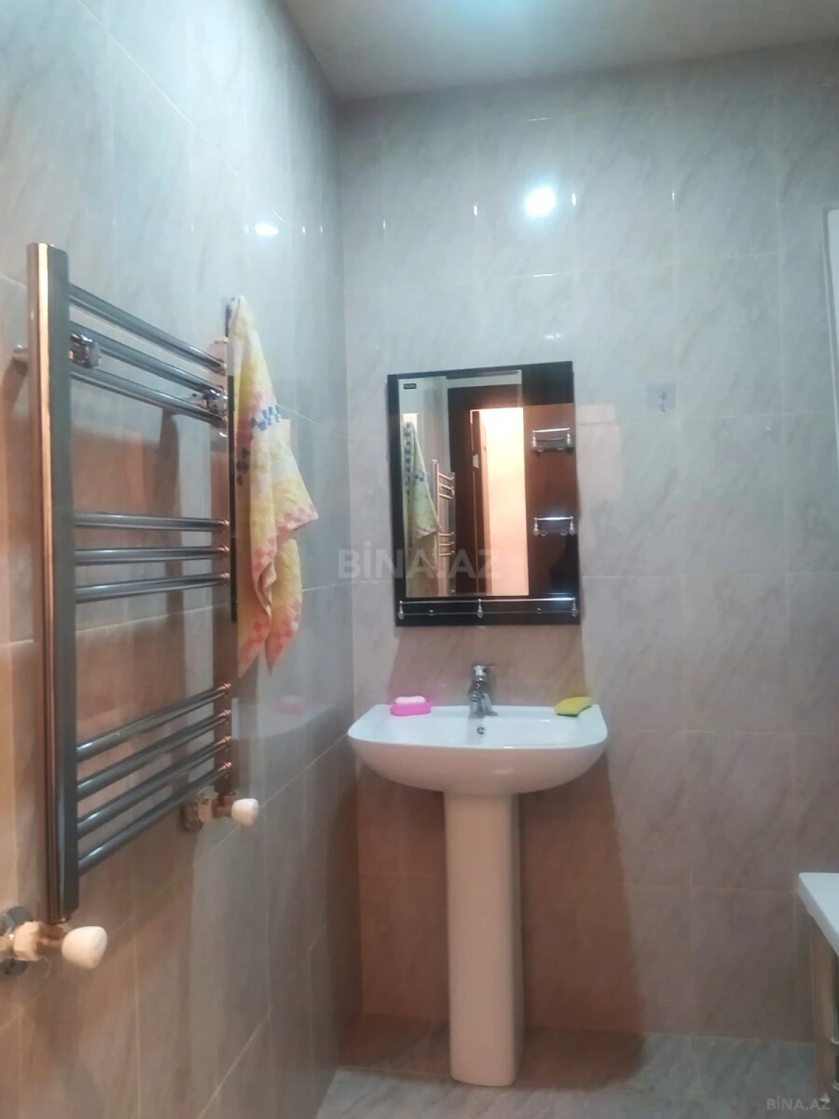 Kirayə verilir 3 otaqlı mənzil 76 m²