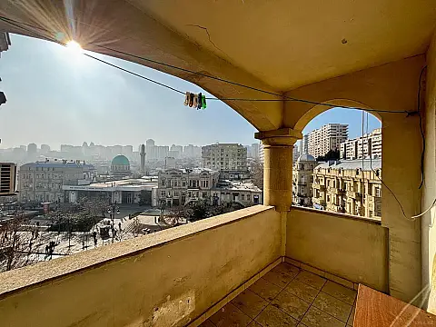 Satılır 3 otaqlı mənzil 71.7 m²