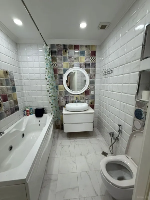 Kirayə verilir 2 otaqlı mənzil 85 m²