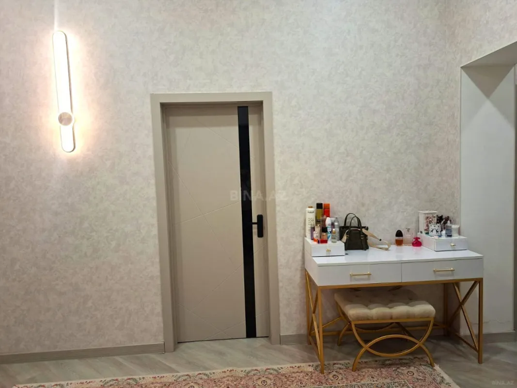 Satılır 4 otaqlı həyət evi 150 m²