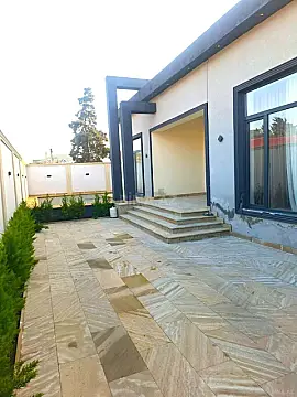 Satılır 4 otaqlı həyət evi 150 m²