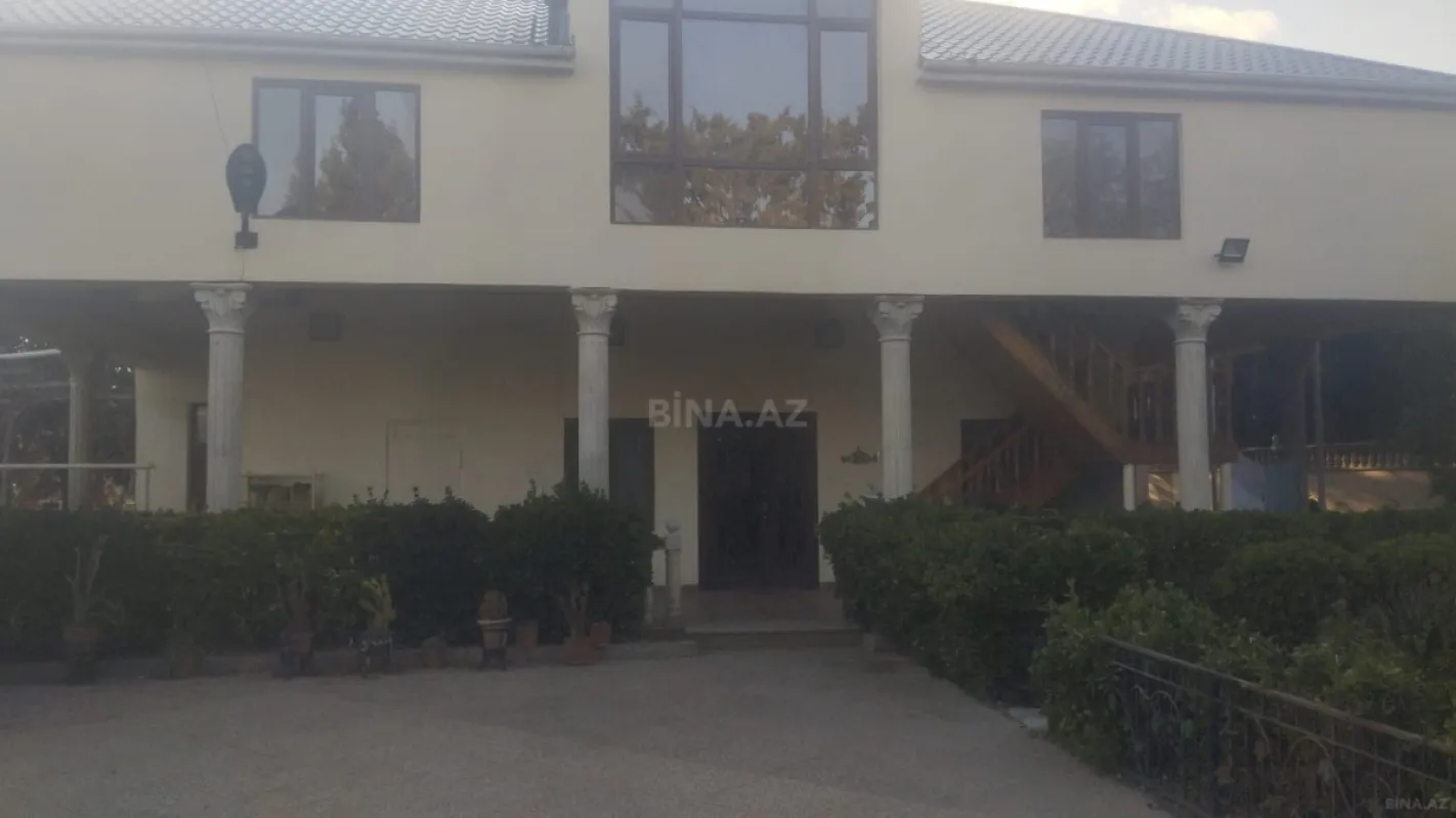 Kirayə verilir 6 otaqlı həyət evi 200 m²
