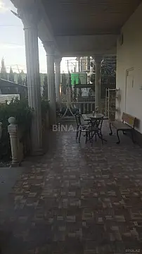 Kirayə verilir 6 otaqlı həyət evi 200 m²