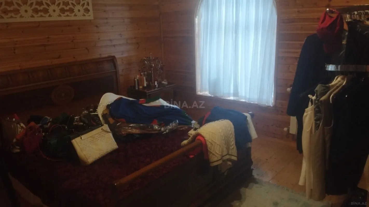 Kirayə verilir 6 otaqlı həyət evi 200 m²