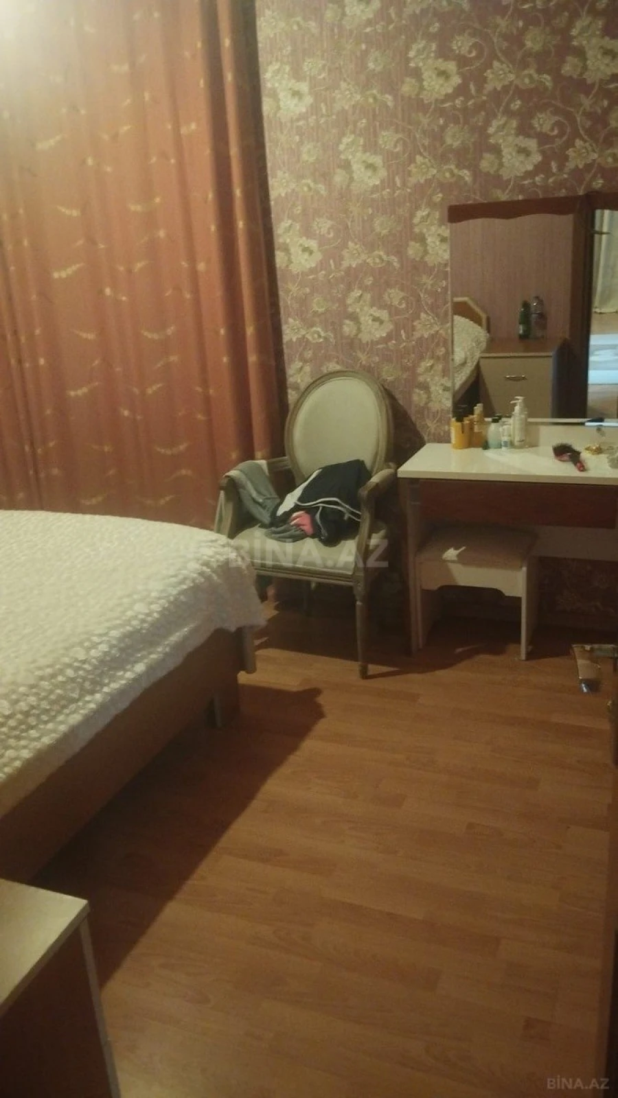 Kirayə verilir 6 otaqlı həyət evi 200 m²