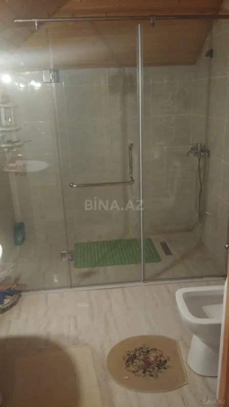 Kirayə verilir 6 otaqlı həyət evi 200 m²