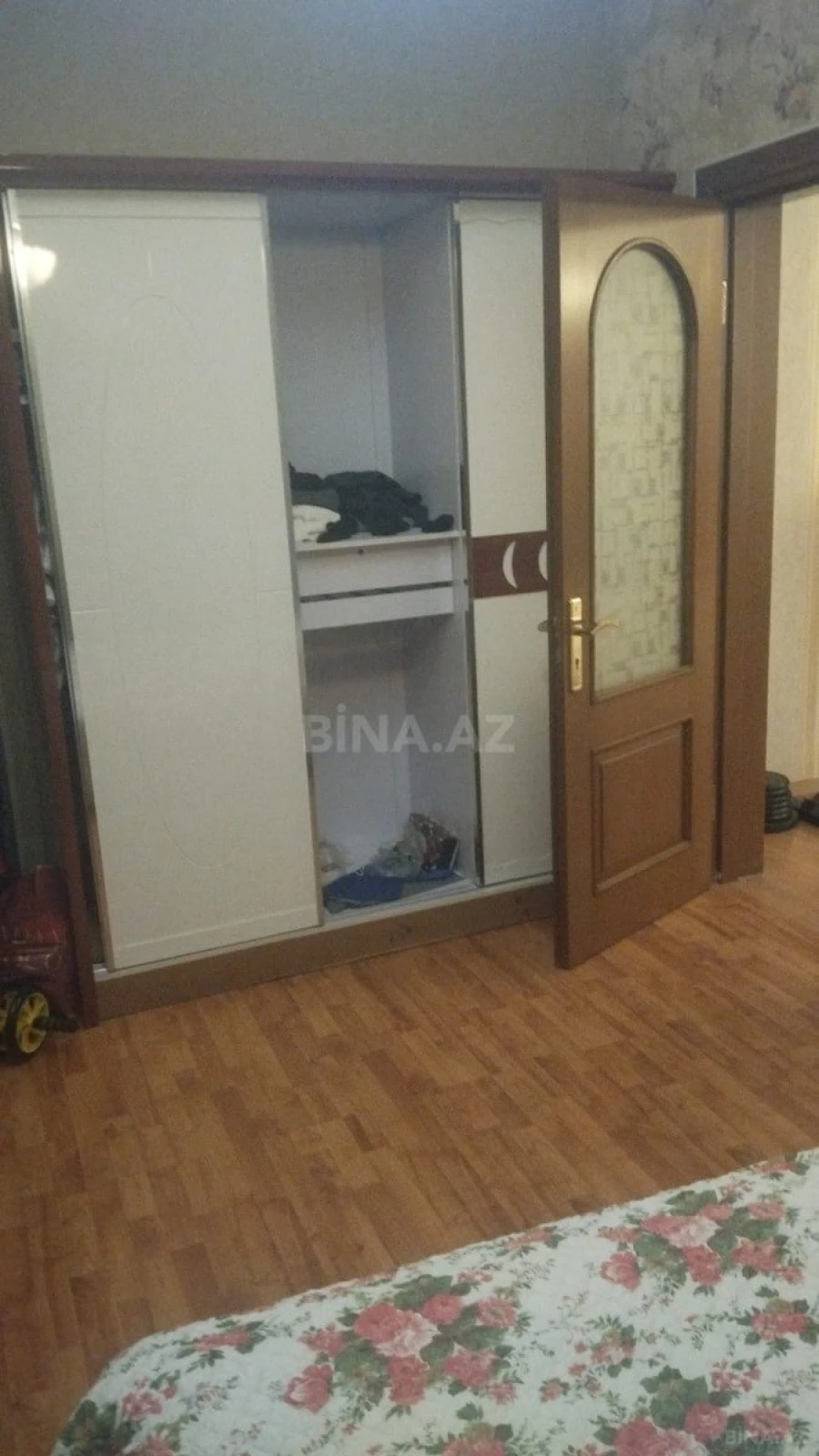 Kirayə verilir 6 otaqlı həyət evi 200 m²