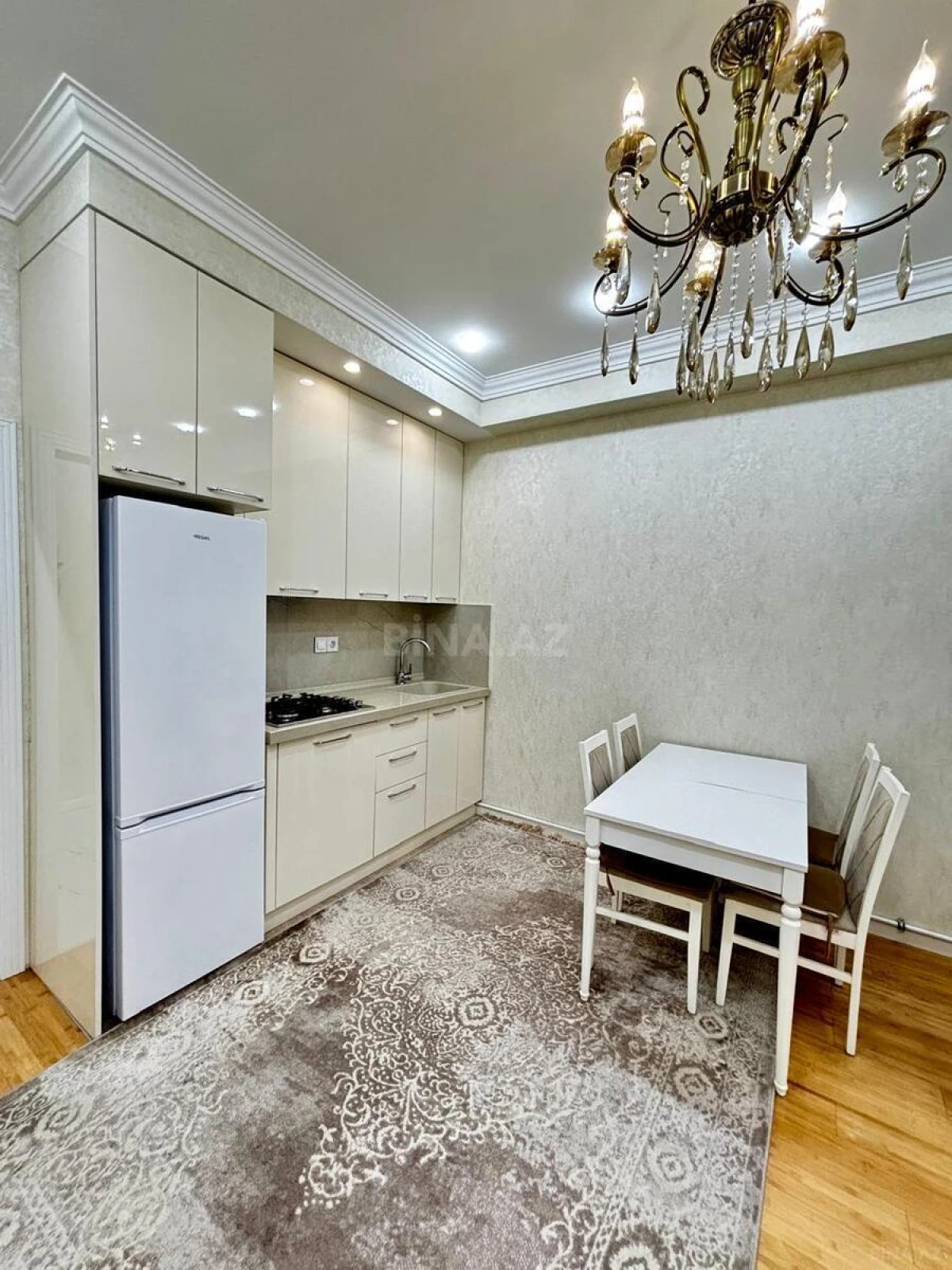 Kirayə verilir 2 otaqlı mənzil 55.7 m²