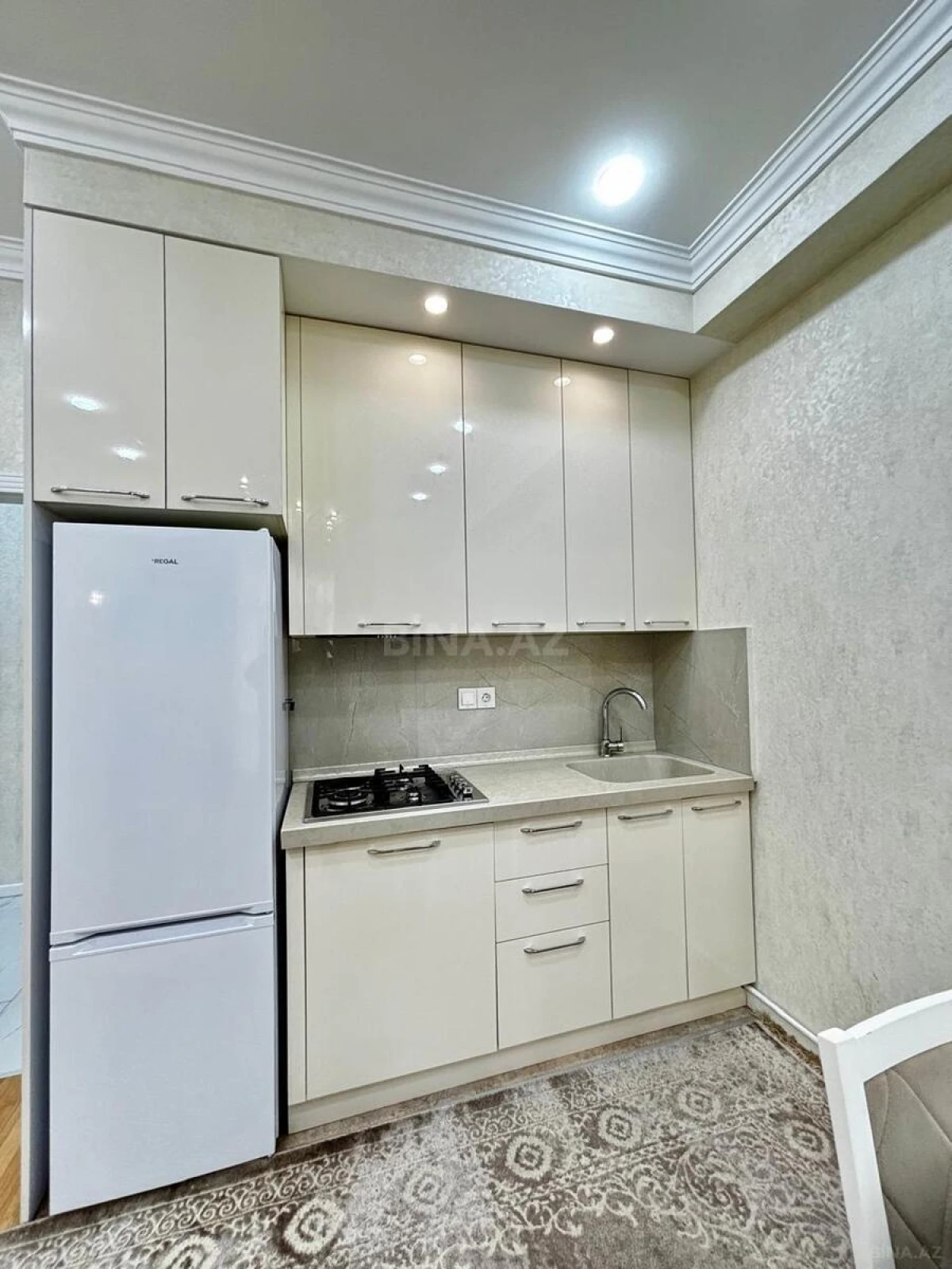 Kirayə verilir 2 otaqlı mənzil 55.7 m²