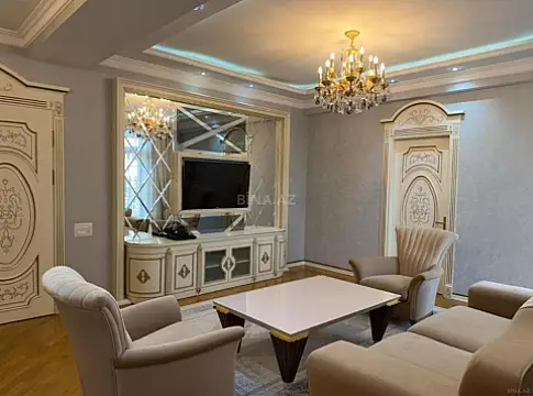 Satılır 3 otaqlı mənzil 154 m²