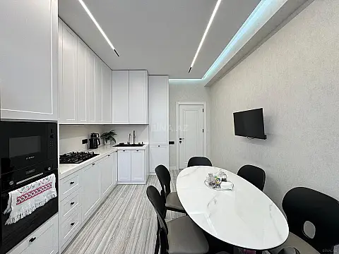Satılır 3 otaqlı mənzil 110 m² — Bakı, Həzi Aslanov qəs. 3 otaq 110.00 m²