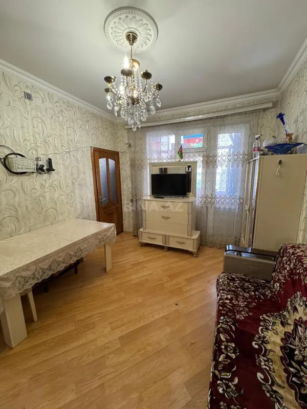 Satılır 2 otaqlı mənzil 55 m²